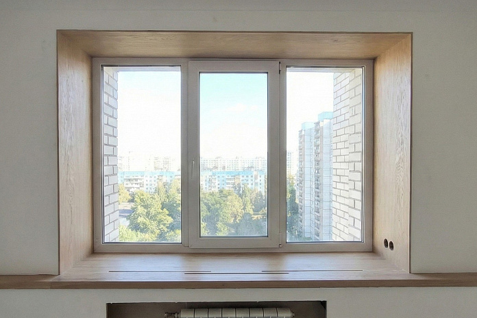 Подоконник с откосами из дуба (1). Работы компании РСК Интерьер.