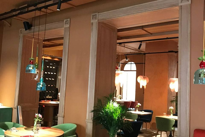 Откосы из дуба для оформления проемов (1). Работы компании РСК Интерьер.