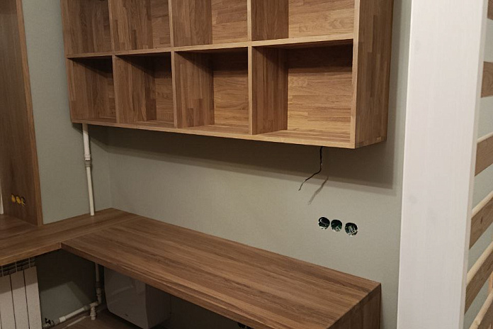 Комплект изделий из дуба в детскую (6). Работы компании РСК Интерьер.